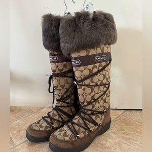 Coach Signature Snow boots 6.5